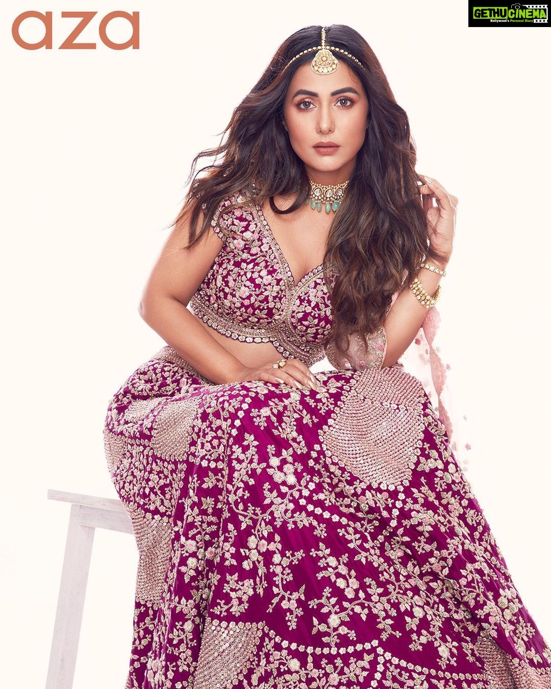 Hina Khan Instagram - 🌸 Cover for @azafashions Outfit: @osaabyadarsh Choker: @parekh_ornaments ; Maangtika: @azafashions razwada.jewels ; Ring and bracelet: @jet_gems Editor: @devanginishar Photographer: @rahuljhangiani Interview: @sreemita_bhattacharya Styled by: @sayali_vidya Makeup: @sachinmakeupartist1 Hairstyling: @arbazshaikh6210 Talent Management: @stellaartalent