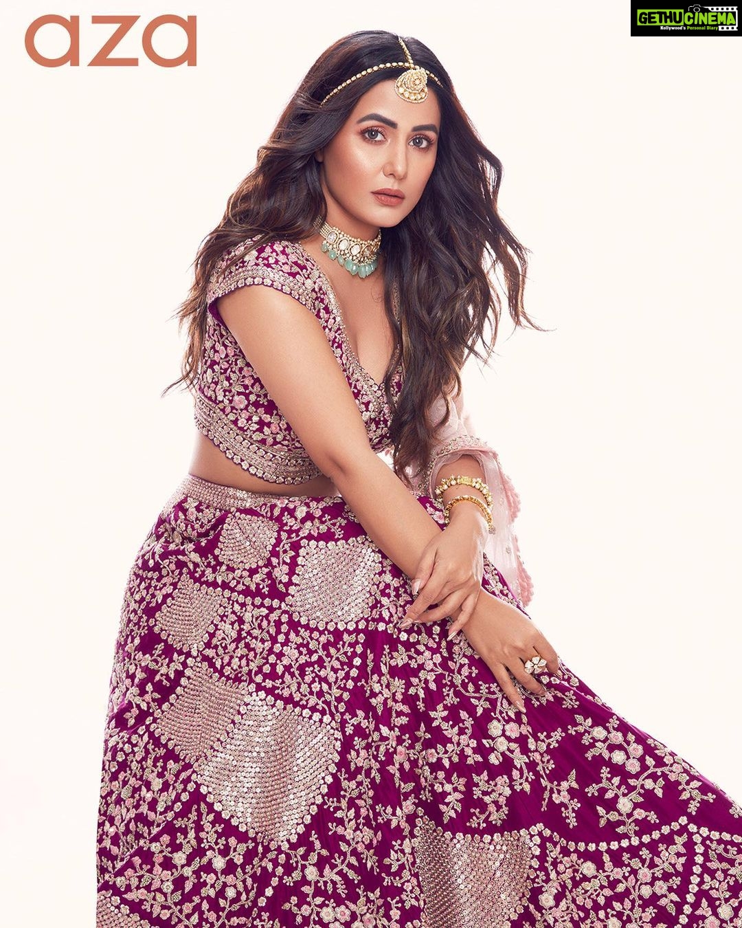 Hina Khan Instagram - 🌸 Cover for @azafashions Outfit: @osaabyadarsh Choker: @parekh_ornaments ; Maangtika: @azafashions razwada.jewels ; Ring and bracelet: @jet_gems Editor: @devanginishar Photographer: @rahuljhangiani Interview: @sreemita_bhattacharya Styled by: @sayali_vidya Makeup: @sachinmakeupartist1 Hairstyling: @arbazshaikh6210 Talent Management: @stellaartalent