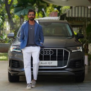 Hrithik Roshan Instagram - Cherish each drive, be it road trips or work commute, strike the perfect work-life balance with the #AudiQ7. It’s an experience backed by pure comfort, intelligent technology and sheer luxury. 

#FutureIsAnAttitude @audiin #Ad