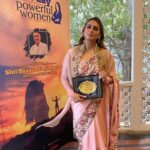 Huma Qureshi Instagram – Hello March ! Happy Women’s Day to all my sisters out there !! Thank you @midday_entertainment and the Hon Governor for the ‘Iconic Actor 2022’ honour . 

#march #womensday #gratitude #blessed #2022