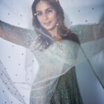 Huma Qureshi Instagram – Dekho Chand Aaya .. Chand Nazar Aaya 🌸🧿❤️ 

Styled by: @mohitrai with @harshitasamdariya
@teammrstyles
Outfit: @falgunishanepeacockindia
Jewels: @curiocottagejewelery
Makeup Artist: @krisann.figueiredo.mua
Hairstylist: @rakshandairanimakeupandhair 
Photography: @kadamajay #indian #glam #beauty #love #gratitude