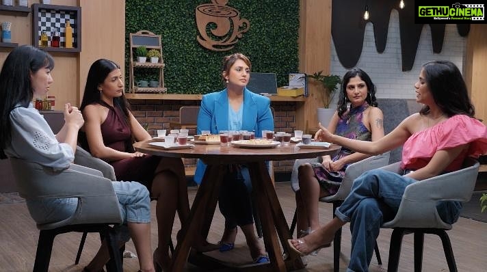 Huma Qureshi Instagram - Never Have I Ever... felt so sure that it’s time to call it out! Shot this amazing video with Truecaller and @leezamangaldas @anupriyakapur @srishti.shrivastava21 and @merenla_imsong. Stay tuned. Video Drops soon! #NeverHaveIEver #CallItOut #ItsNotOk @truecaller.india @cnnnews18
