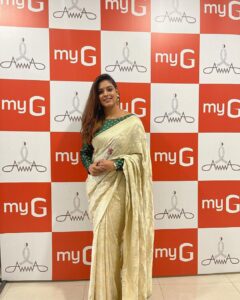Iniya Instagram - INTERNATIONAL WOMEN’S DAY SPECIAL 🌸 @mygdigital @amma.association Association of Malayalam Movie Artistes