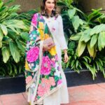 Isha Koppikar Instagram - Summer ready 🌸 Outfit by @mirpurimaheka #ishakoppikarnarang #ootd #indianoutfit #summer #summervibes #floralvibes #floral