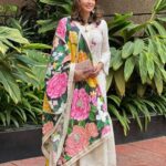 Isha Koppikar Instagram – Summer ready 🌸 

Outfit by @mirpurimaheka 

#ishakoppikarnarang #ootd #indianoutfit #summer #summervibes #floralvibes #floral