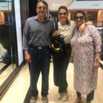 Isha Koppikar Instagram - Happy Anniversary Annu and Amma ❤️ Thank you for showing me what unconditional love means and for this beautiful life you’ve given me🤗 #famjam #happyanniversary #momdad #family #love #unconditionallove