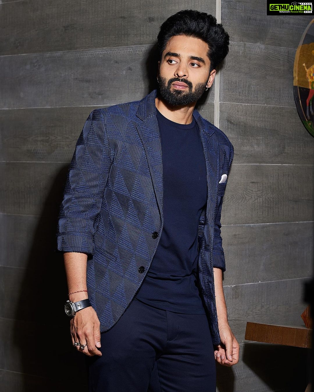 Jackky Bhagnani - 65.4K Likes - About last night 😎