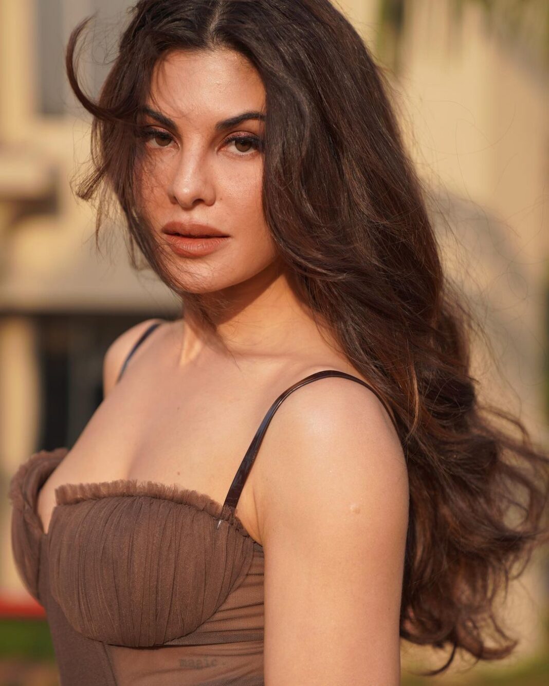 Jacqueline Fernandez Instagram - Attack!⚡️