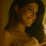 Jacqueline Fernandez Instagram - A promise to stay together, forever and always ❤️ #IkTuHai #Attack - Part 1 releasing in cinemas worldwide on 1.04.22 @thejohnabraham @lakshyarajanand @rakulpreet #RatnaPathakShah @joinprakashraj @jayantilalgadaofficial @ajay_kapoor_ @yogendramogre @minnakshidas @sumit_batheja @thevishalkapoor @shashwatology @jubin_nautiyal @kumaarofficial @vijayganguly @penmovies @johnabrahament @ajaykapoorproductions @zeemusiccompany @moviegoers_entertainment