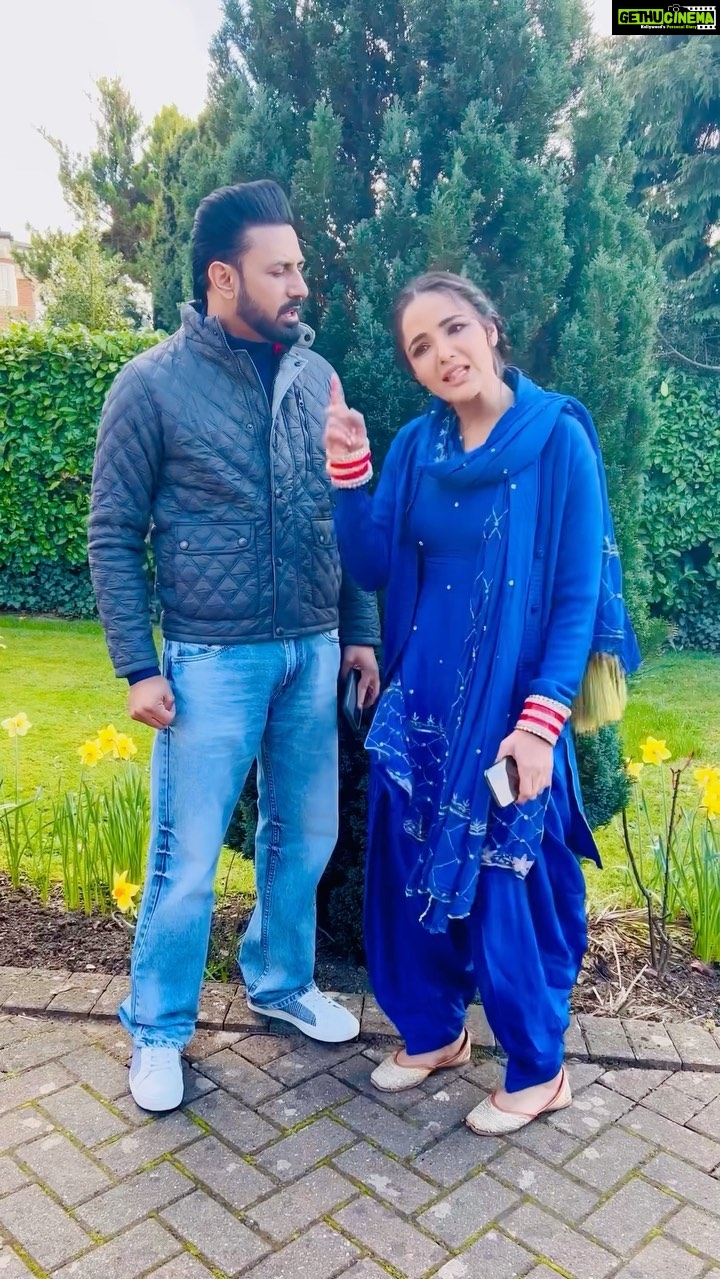 Jasmin Bhasin - 1 Million Likes - Most Liked Instagram Photos
