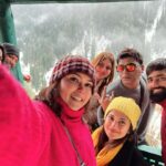 Jennifer Winget Instagram – It’s Cold, Let’s Cuddle! ❄️🤗 Aru Valley Pahalgam