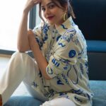 Kajal Aggarwal Instagram – #mondaymorningmood @fourseasonsresidencesmumbai
@aishwaryaa.nayak @ritikasachdevaa @saumyathakur @piyupalkar
@khan_do_makeup

@happispacein
@radhikaagrawalstudio
@blingthingstore
@rsr_ritirahulshah
@panache_by_prerna