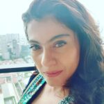 Kajol Instagram - Top of the morning to u too people ....❤