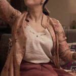 Kajol Instagram - #MyMoodToday Send me your comments on what the cap should be and I will put up the funniest ones. Surprise me and make me laugh !