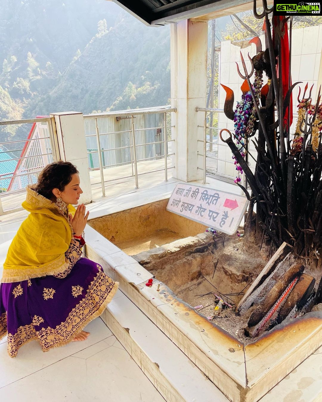 Kangana Ranaut Instagram - After Vaishnodevi ji darshan we went for Bhairo Baba darshan… Legend says …. Demon Bhairo was chasing young Vaishnodevi for days on end and she ran all the way up to the hill top and from Bhairo’s fear was hiding in the cave ( gufa which is the main Darshansthan ) when Bhairo came face to face with the Goddess she manifested Shakti and beheaded him so violently that his skull fell on another hill top… After killing Bhairo Devi Vaishno announced that Bhairo was non other than Lord Shiva himself, for her glory he played this role …she also added that if anyone wants to access my energy wants to worship me they must also pay respect to Bhairo Baba and worship him as well, where Bhairo Baba head fell his temple was built…. This legend teaches us to respect our enemies and their roles in our lives… according to Hinduism it’s same energy finding expressions and manifestations in various forms and one must never loose perspective … Jai Mata Di …🙏