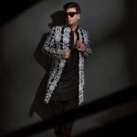 Karan Johar Instagram - Black and white and all things right! In @manishmalhotra05 styled by @ekalakhani hair @rajeev_gogoi make up @paresh_kalgutkar 📸 @maajidkhan88 managed by @len5bm