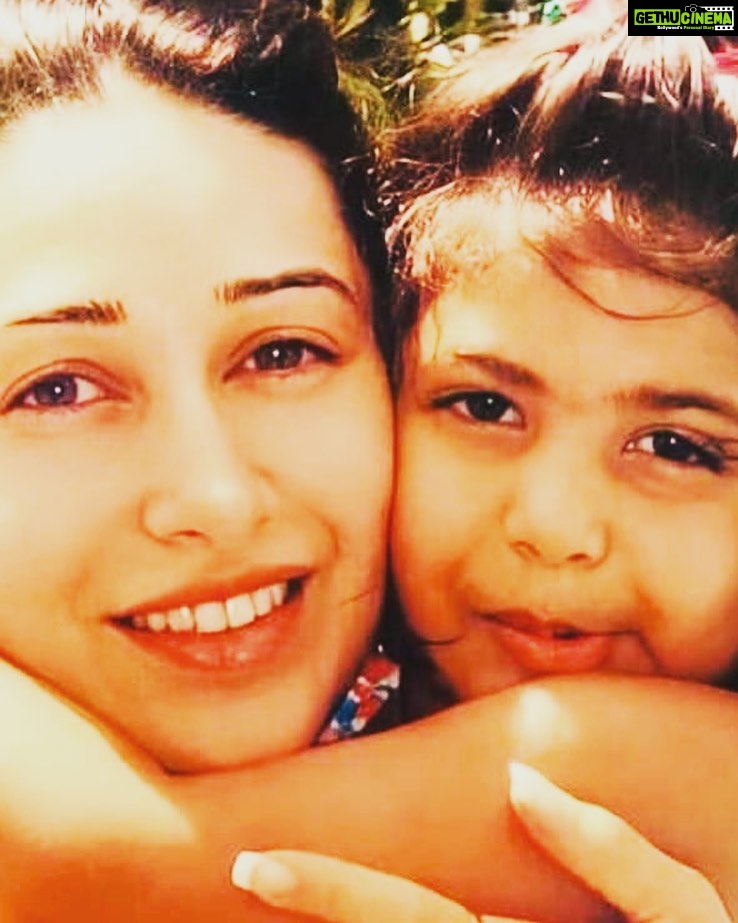 Kareena Kapoor Instagram - Mamma ‘s baby girl…fabulous elder sister to our boys …Kind,gentle and beautiful…All of 17❤️Happy birthday to our Samaira ❤️love you so much ❤️ @therealkarismakapoor #Lolo ki Beti ❤️Sam is 17😳👌🎈🎈