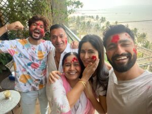 Katrina Kaif Instagram - Happy holi ❤️💗🧡