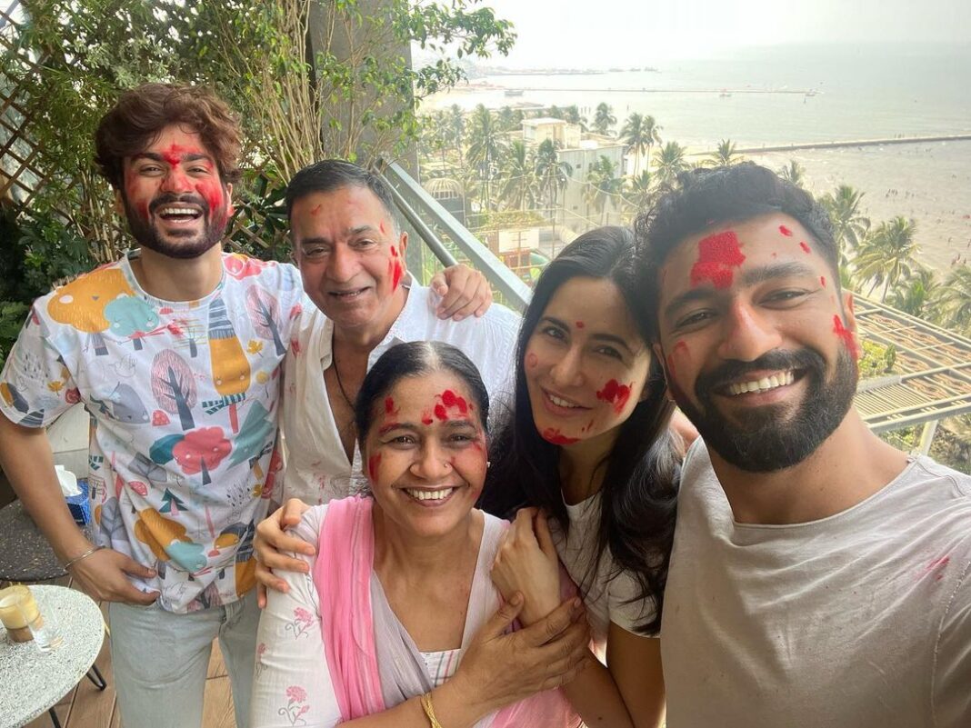 Katrina Kaif Instagram - Happy holi ❤️💗🧡