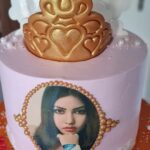 Komal Jha Instagram - @bakemycake_mumbai ❤️ Salaam~Waaley ~Kum Thank you Aejaz and Abdulla & bake my cake team for this lovely cake and guys if you want to order any kind of cake then do reach out to them Delivery available all over mumbai. Luv KJ 👑 Kya Karoge Location Janke