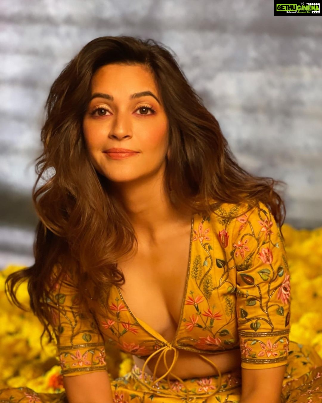 Actress Kriti Kharbanda HD Photos and Wallpapers April 2022 - Gethu Cinema Actress Kriti Kharbanda HD Photos and Wallpapers April 2022 - Gethu Cinema