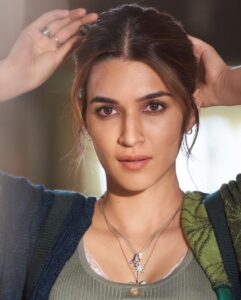 Kriti Sanon Instagram - M Y R A ❤️

#BachchhanPaandey