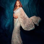 Kriti Sanon Instagram - 🦋🦋 In a custom made @manishmalhotraworld 💙 @manishmalhotra05 Styled by @sukritigrover HMU @aasifahmedofficial @adrianjacobsofficial 📸 @tejasnerurkarr