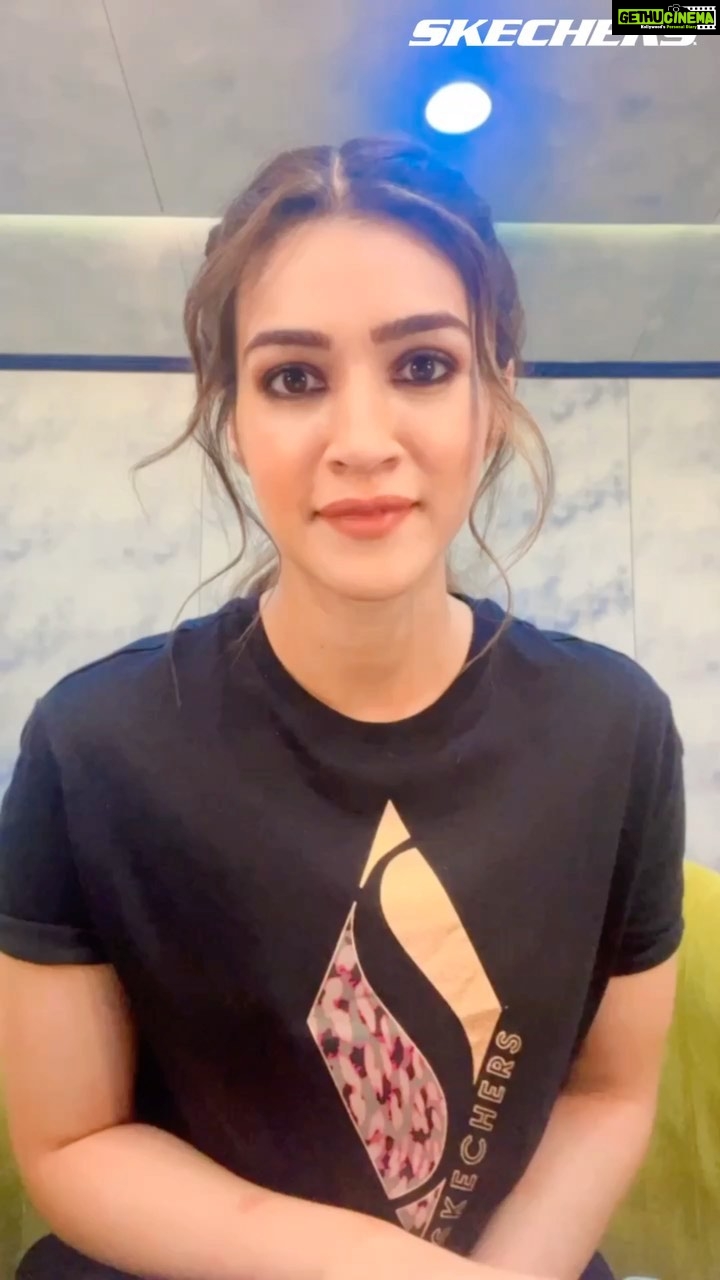 Kriti Sanon Instagram - Participate in the @skechersindia CyberHub challenge from 21st - 24th mar. A 1000km community run challenge, so @skechersindia can donate 100 shoes to Indian Blind Foundation. Location - Amphitheatre, CyberHub, Gurugram #skechersindia