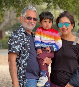 Lakshmy Ramakrishnan Instagram - We relive the times we had when our children were babies all over again when we become grandparents ❤️of course, now all the hard work is on the parents and indulgence by grandpas and grandmas 😄