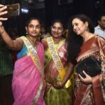 Lakshmy Ramakrishnan Instagram - Kudos to the #Rotaryclubofmadras for imparting vocational training and empowering women of all age groups, enjoyed this beautiful day with some awesome people and enthusiastic students ❤️