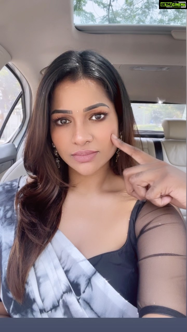 Leesha Instagram - ππ»ππ
π athu just cream π€ͺπ€£ Happy week end lovlies π #reels #reelitfeelit #reelsinstagram #fyp #foryou #happyme #leesha #leeshaeclairs #newme #blogger #instatrending #viralvideos #trendingreels #foryourpage
