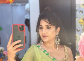 Madhavi Latha Instagram - Oh, hey there. I know who I am. ... It's a good thing But first, let me take a selfie. Hating me doesn't make you look better. "We are all a mess, but it's how we keep it together that makes us beautiful Less perfection, more authenticity.