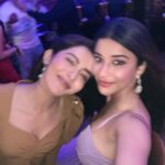 Madhuurima Instagram - #aboutlastnight with my birthday girl @nehaadhvikmahajan and my tribe @sana_sayyad29 @adhvik_official 💋💋💋