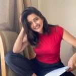 Mahima Nambiar Instagram – From script reading session to photo session 📖 

#reading #photosession #photoready #smile #work #positivevibes #clickallday #clickeveryday