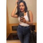 Mahima Nambiar Instagram – Just me 😎!!!!

#selfie #mirrorselfie #beyou #selfobsessed #white #denim #outfitoftheday #iseeyou #dressup #selfieallday #behappy