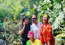 Manisha Koirala Instagram - Celebrating colours of life.. #happyholi #family #friendship #life #celebration