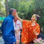 Manisha Koirala Instagram – Celebrating colours of life.. #happyholi #family #friendship #life #celebration