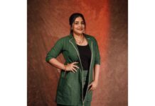Manjima Mohan Instagram - Somewhere in between a full wide smile and a zoned out face😬 Styled by: @nikhitaniranjan 📸 :@parvathamsuhasphotography @crearebyps Outfit: @wearjiti Jewellery: @blingsutra @ascend.rohank Makeup and hair : @teamdiamondartistry
