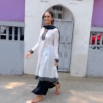 Meenakshi Dixit Instagram - My den of contentment 😇❤️ @gopikrishnakathak institute #love #kathak #learning #dance #meenakshidixit #my style #mydesign #instagood #reelsinstagram #reels #reelitfeelit #trending