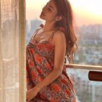Mouni Roy Instagram - 🏡 🌅