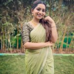 Nakshathra Nagesh Instagram - Saree @aatwos Blouse @abarnasundarramanclothing #beingsaraswathy #tamizhumsaraswathiyum