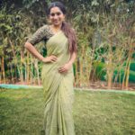 Nakshathra Nagesh Instagram – Saree @aatwos 
Blouse @abarnasundarramanclothing 
#beingsaraswathy #tamizhumsaraswathiyum