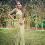 Nakshathra Nagesh Instagram - Saree @aatwos Blouse @abarnasundarramanclothing #beingsaraswathy #tamizhumsaraswathiyum