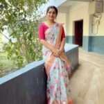 Nakshathra Nagesh Instagram - Floral saree from @house_of_swaroopa 🌸 #beingsaraswathy #tamizhumsaraswathiyum