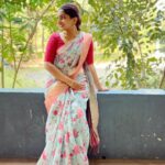 Nakshathra Nagesh Instagram – Floral saree from @house_of_swaroopa 🌸 #beingsaraswathy #tamizhumsaraswathiyum
