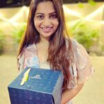 Nakshathra Nagesh Instagram - Why am I posing with the box? Because all of you know how fantastic their cakes taste and how much I love them, but honestly, what makes me keep going back to them is their brand. @moonbakes.co is always growing, always coming up with something new, yet so humble and consistent with what’s amazing about them. I enjoy the whole process from choosing the design and flavour to happily licking the cake base! ❤️ thank you for being a part of all my celebrations and making it complete. Wearing @polagoclothing