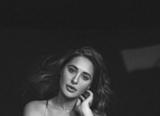 Nargis Fakhir Instagram - Never give up because great things take time! . . . : . . . 📸 @tejasnerurkarr 👗 @alliaalrufai 💄 @ajayvrao721 Hair @shefali_hairstylist.81 . . #nevergiveup #photography #blackandwhite #portraitphotography #keepgoing #love #life