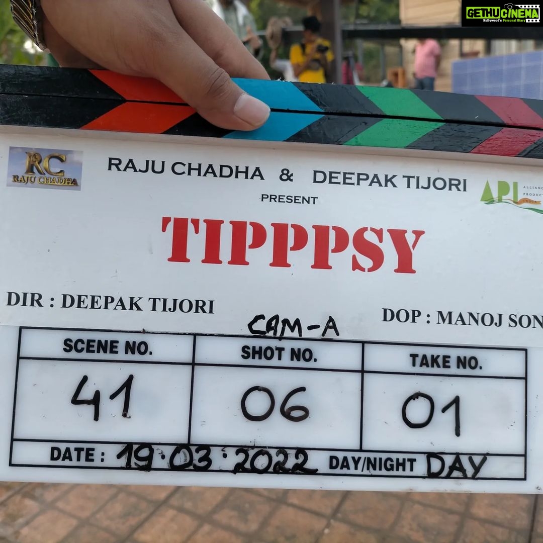 Natasha Suri Instagram - 19th March 2022. Day 1 of shoot. Wish us luck in abundance. #TIPPPSY directed by @deepaktijoriteam Produced by #RajuChadha and #DeepakTijori Starring #NatashaSuri #AlankritaSahai #KainaatArora #NaziaHussain #SoniyaBirje