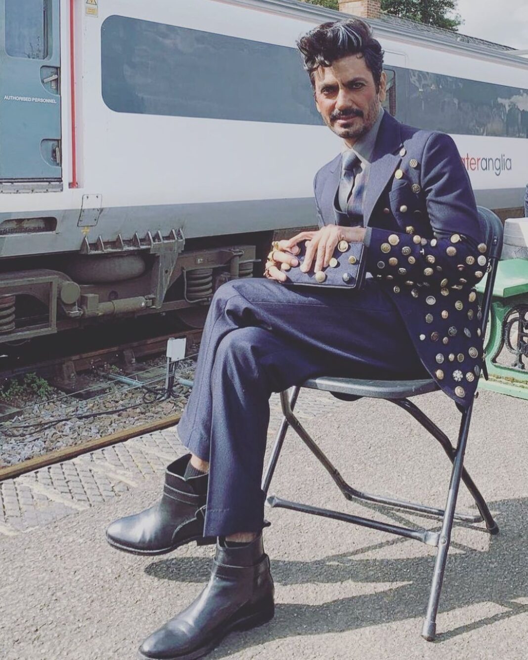 Nawazuddin Siddiqui Instagram - लैला मैं लैला... #heropanti2 @khan_ahmedasas @tigerjackieshroff @nadiadwalagrandson @wardakhannadiadwala
