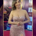 Neha Bhasin Instagram - Meet the beautiful and gorgeous host for the night @nehabhasin4u 🔥 It’s gonna be the evening you’ve been waiting for with #SmuleMirchiMusicAwards TONIGHT at 9PM only on @colorstv Check this lovely conversation between #NehaBhasin and one of the admins of Mirchiworld @mishikabangia 🌶 @smulein #smuleindiajamshere @malabargoldanddiamonds #malabargoldanddiamonds • • • @medibuddyapp @licindiaforever @royalstagliveitlarge • • #mirchimusicawards2022🌶 #mma2022🌶#medibuddy #lic #royalstagliveitlarge #itshot #mirchi